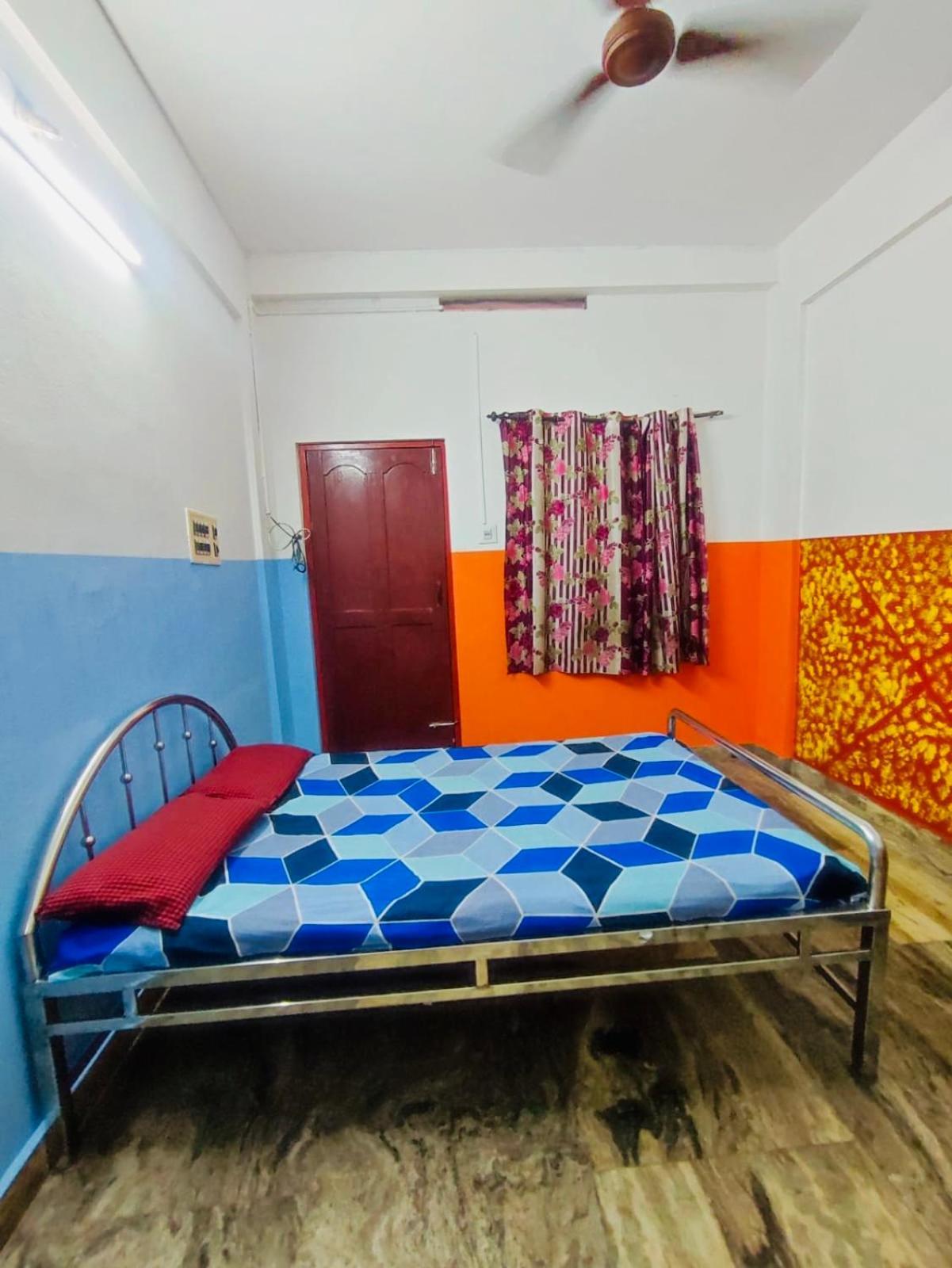 Omega Tourist Home Thrissur Екстер'єр фото