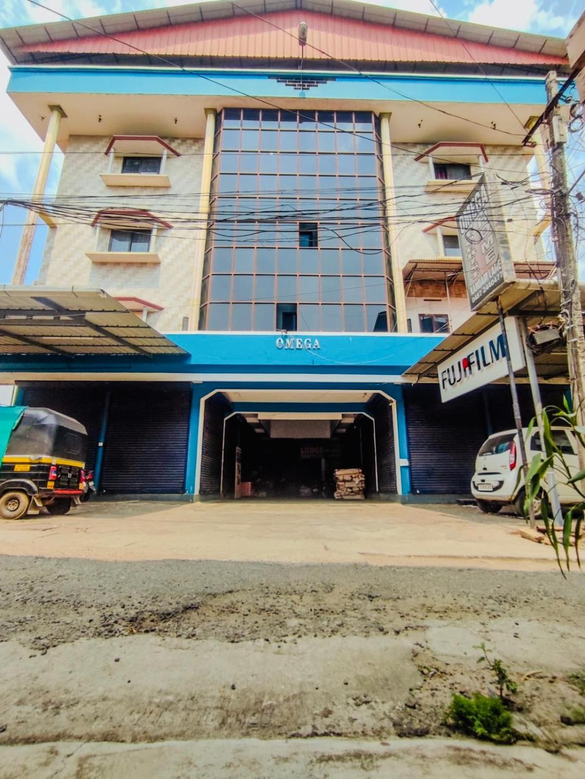 Omega Tourist Home Thrissur Екстер'єр фото